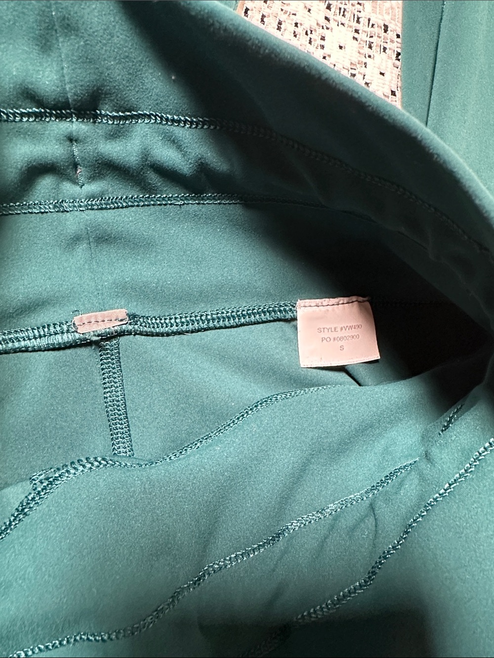 Vuori Daily Pocket Leggings - Picture 5 of 9